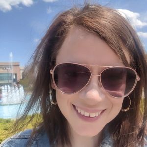 Meet your Posher, Amanda